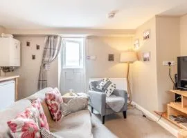 2 Bed in Cosheston FB060