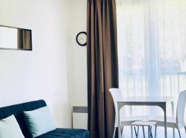 Apartment - Equemauville - Normandie, hotel in Équemauville