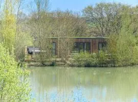 Four Lakes Retreat In Three