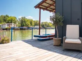 Captains Danube Houseboat - Bratislava
