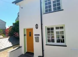 Charming Seaside Fisherman's Cottage Sleeps two