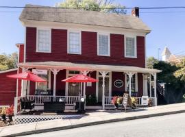 The Dahlonega Square Hotel, hotel con campo de golf en Dahlonega