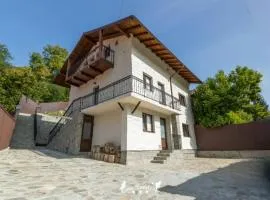 Casa Zânelor Slănic Moldova