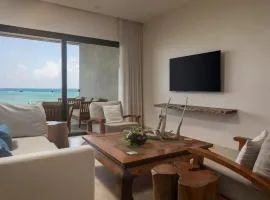 Tankah Beach 3BR Apartmen, Ocean Views, plus Concierge