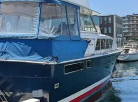 46 foot power yacht Sea View