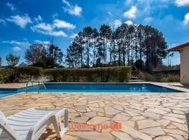 Casa de campo em Cotia com piscina e lazer