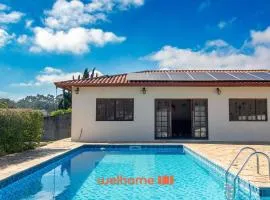 Casa de campo em Cotia com piscina e lazer