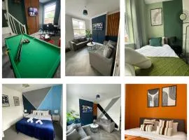 Stylish & Well Equipped Home, Fast Wi-FI, Pool Table, Contractors, Groups
