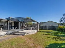 Fun at Whangamata - Whangamata Holiday Home