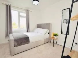 Luxury Central Oxford Detached Home