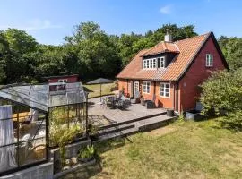 Nice Home In Svaneke With Wifi