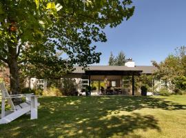 Arrowtown Home near Golf, Biking & Walking Trails, hotel a Arrowtown