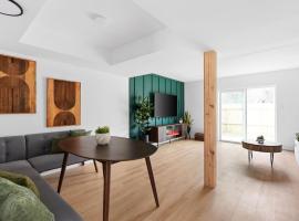 Stylish 3BR Retreat in the Heart of Austin, hotel in Austin