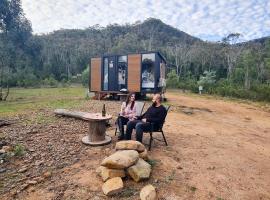 Bundaleer Tiny House 1 by Tiny Away, mini casa em Doyles Creek