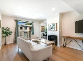 Stylish 1BR Near Universal Studios with Parking