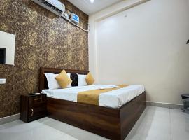 Raghukul Palace- A Luxurious Stay Near Ram Mandir, готель у місті Ayodhya