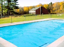 Viesnīca SPECTACULAR CATSKILLS VACATION OASIS- AMAZING Mountain Views-2 MINS TO HUNTER! pilsētā Hantera