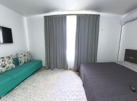 Raduga West Apartments、Kosh-Kël'のホテル