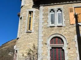 Cosy and bright apartment in Eaux-Bonnes center