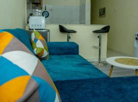 Minimalist Escape Executive One Bedroom with Netflix and WIFI, hotel v destinaci Nanyuki