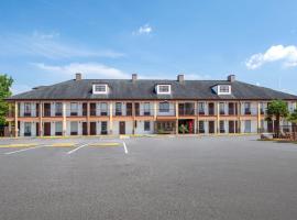 Baymont by Wyndham Commerce GA Near Tanger Outlets Mall, hotel v destinaci Commerce
