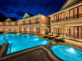 Royal Tulip Chitwan Nepal, хотел в Саураха