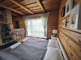 Sodyba "Vytauto kaimas" Aukštadvaris – hotel w mieście Wysoki Dwór