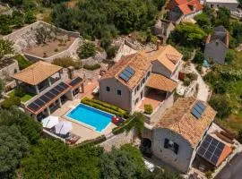 Villa Dia by Villas Guide