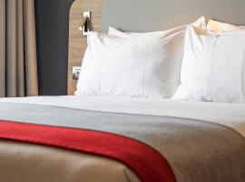 Holiday Inn Express Geneva Airport by IHG, hotel v Ženevě