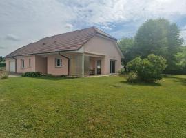 maison à la campagne, hotel v destinaci Chilly-le-Vignoble