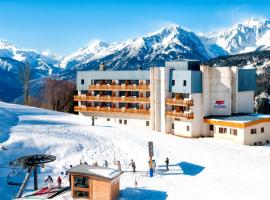 Village Vacances ATC Routes du Monde 3 Etoiles Saint-François-Longchamp, Hotel in Saint-François-Longchamp