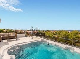 2 Bedroom Gorgeous Apartment In Vir, hotel in Vir