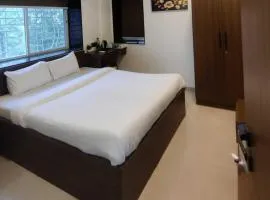 Hotel O Talegaon MIDC Formerly Goodluck Lodge