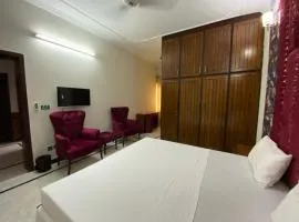 Milton Lodge Guest House