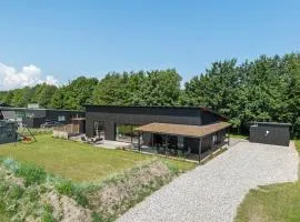 Gorgeous Home In Hadsund With Kitchen