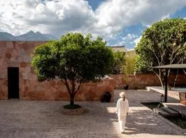 Mucheng Xichi Snow Mountain Art Resort Hotel (Baisha Ancient Town Branch)