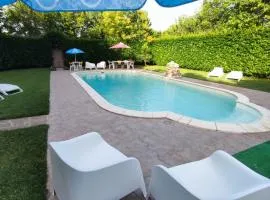 Chalet in montagna con piscina