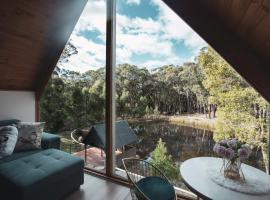 La Moneta Retreat, hotel i Dean