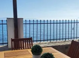 Malakion Rustic Studio seaside view