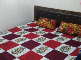Blue star hoteL, hotel di Kannauj