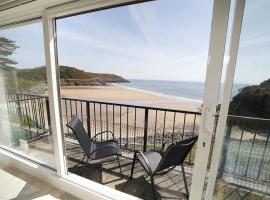 9_306B Redcliffe Apartments, Caswell Bay、にあるスウォンジー空港 - SWSの周辺ホテル