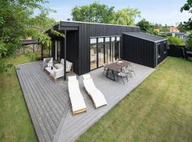 3 Bedroom Stunning Home In Børkop, Hotel in Børkop