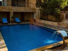 Villa Saya, hotel con alberca en Jerash