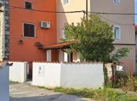 Blue Pool house Rakalj