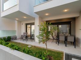 SithoniaRS Emerald Luxury Apartment، فندق في نيكيتي