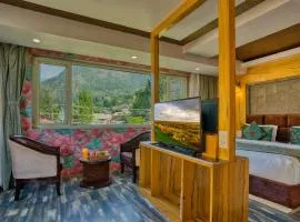 Heritage Amina Group Of Houseboats