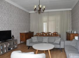 Nona's House, villa en Kobuleti