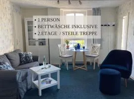 Haus Krabbe Apartments, zentral gelegen zwischen Bremerhaven und Cuxhaven, Hunde kostenfrei willkommen, hauseigene kostenfreie Parkplätze, Unterstellmöglichkeit für Fahrräder und E-Bikes