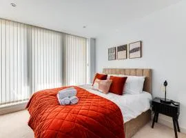 Central Lux Penthouse with Balcony, Terrace & Prking