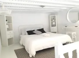 5-Bed Stylish Maisonette